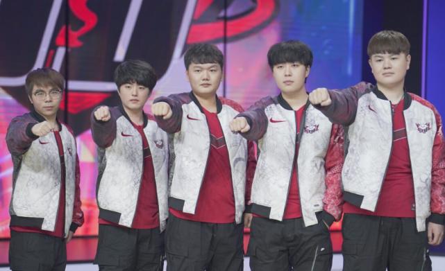 他的表现不 他的表现不