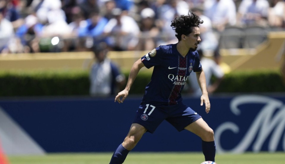 更为自信和 更为自信和